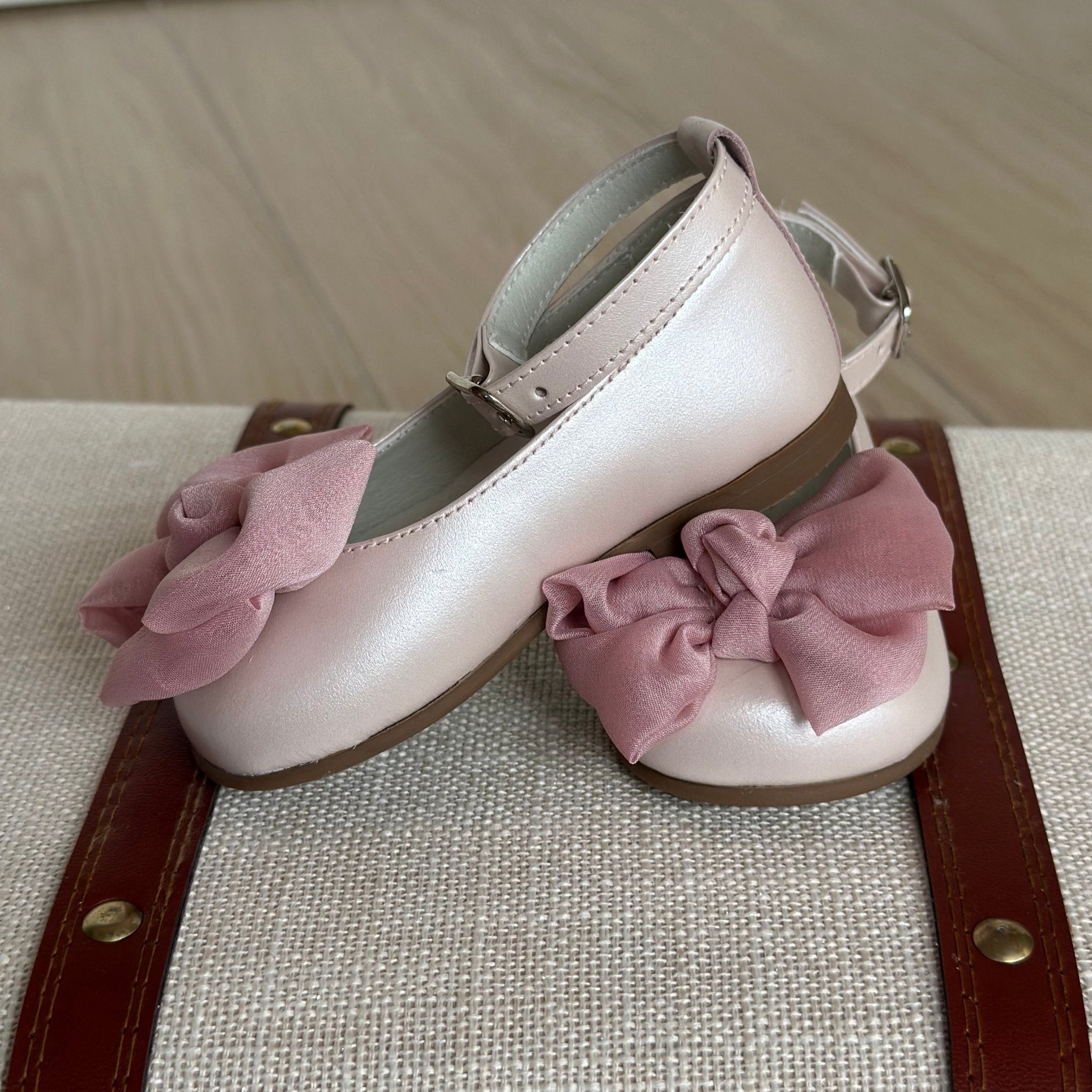 ANDANINES Ballerine Rosa chiaro eleganti con fiocco Rosa e plantare anatomico - Be Brave Boutique
