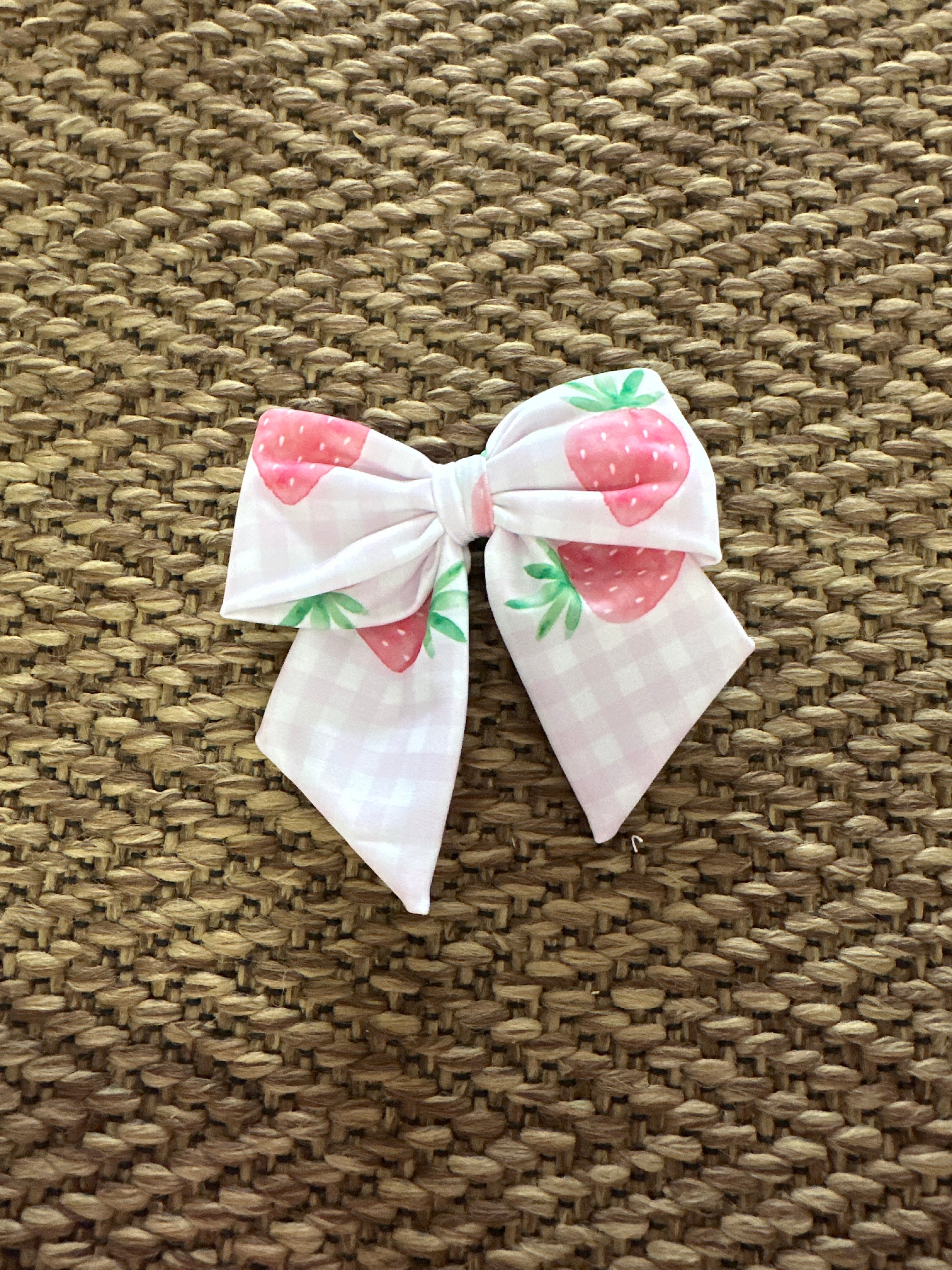 Fiocco a coccodrillo per capelli Fragole - Be Brave Boutique
