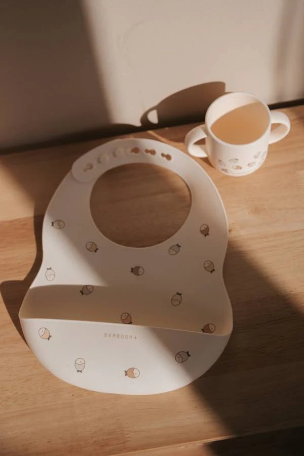 Bavaglino in silicone e tazza - FISHES 242 - Be Brave Boutique