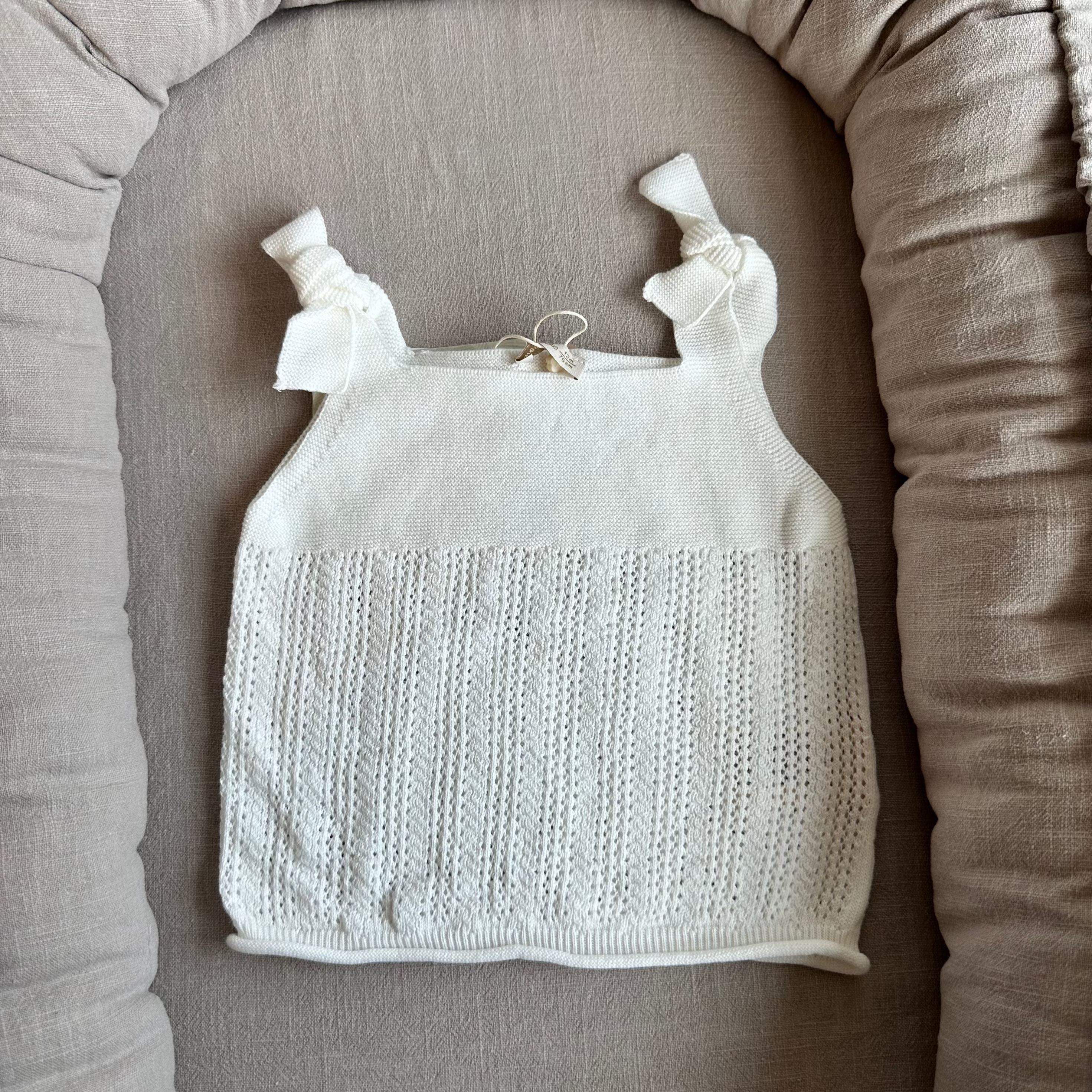 Canotta bianca con fiocco in morbido cotone lavorato - Be Brave Boutique