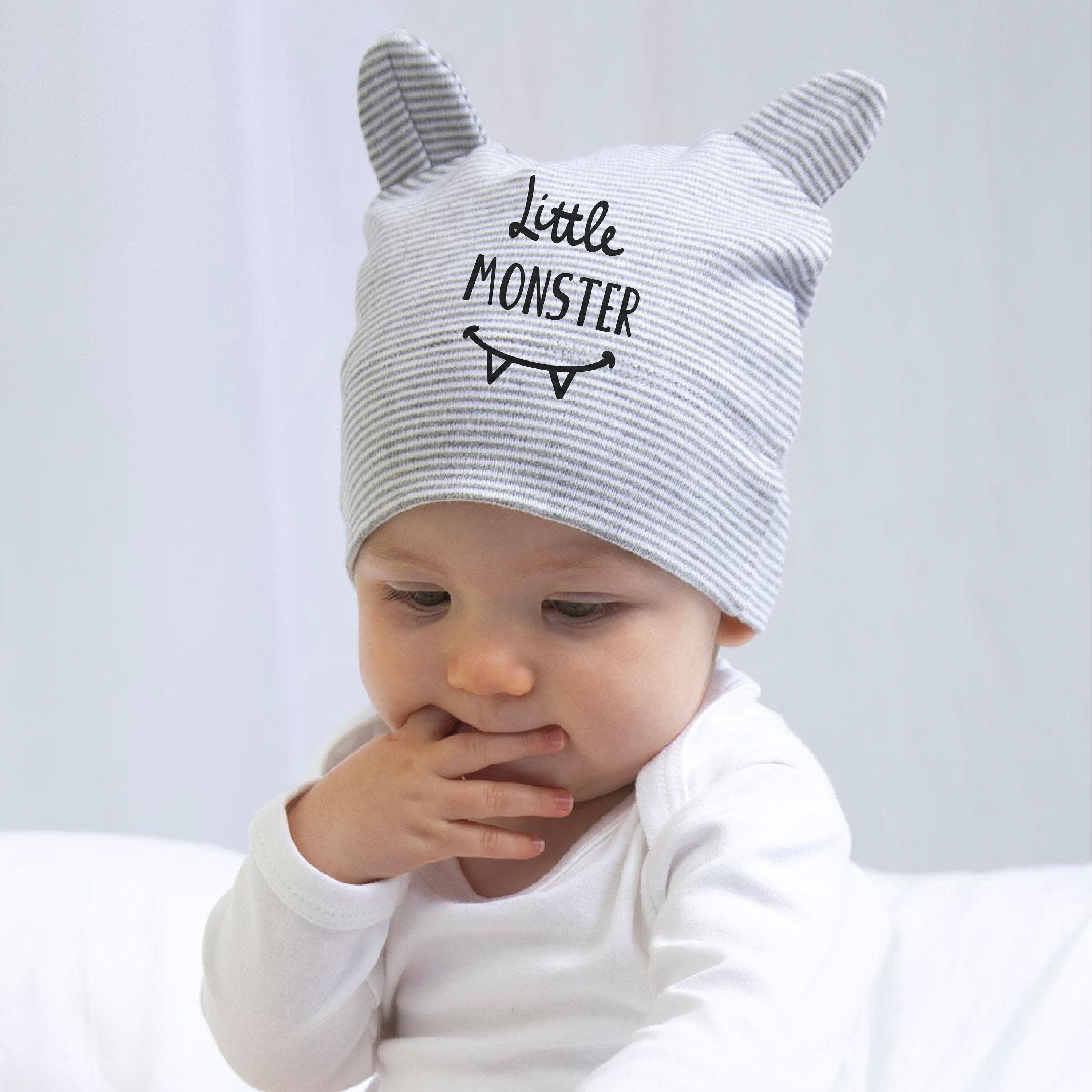 cappellino a righe in cotone organico certicato fantasia strisce sottili e due orecchie stampa personalizzabile - be brave boutique