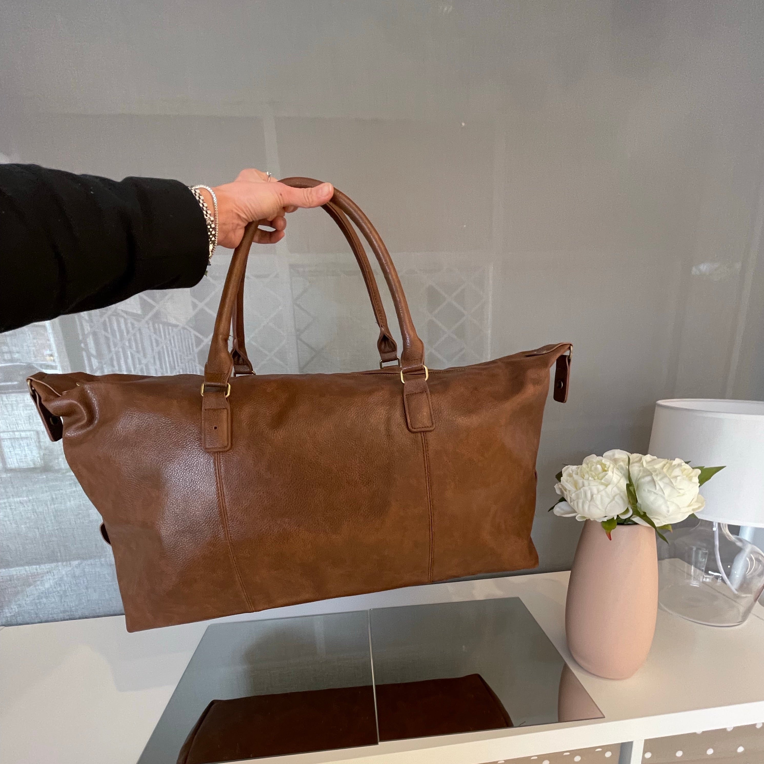 Borsone da viaggio in 100% pelle sintetica, classico ed elegante tasche e zip - Be Brave Boutique