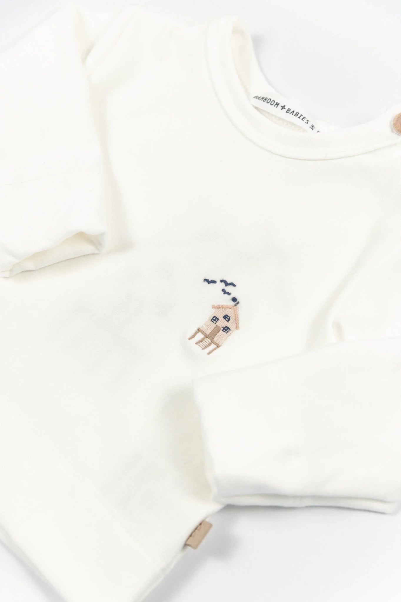 Maglia con ricamo Surf house - OFFWHITE 111