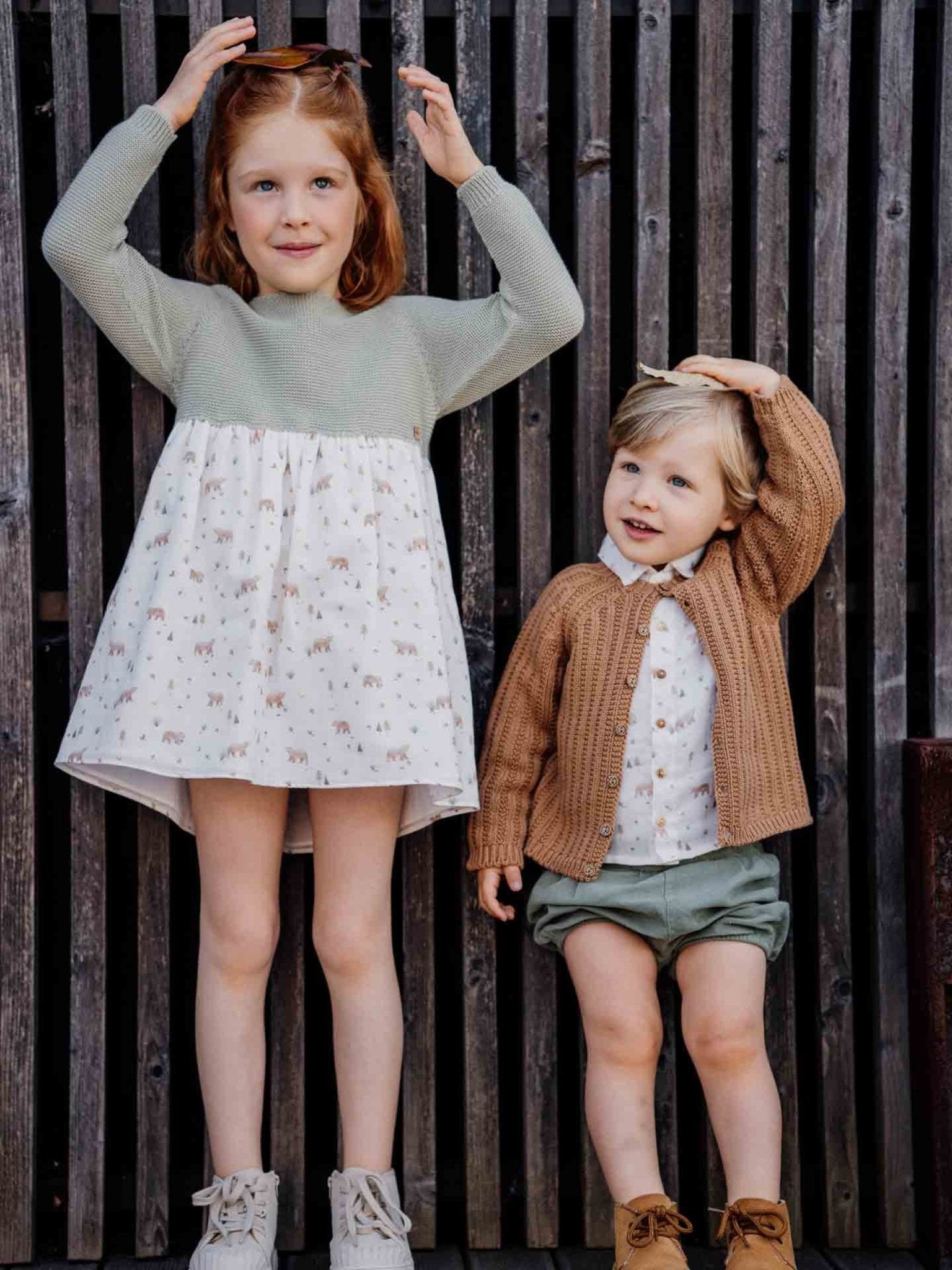 Vestito a maniche lunghe realizzato in tessuto di cotone biologico HAPPY WINTER - Be Brave Boutique