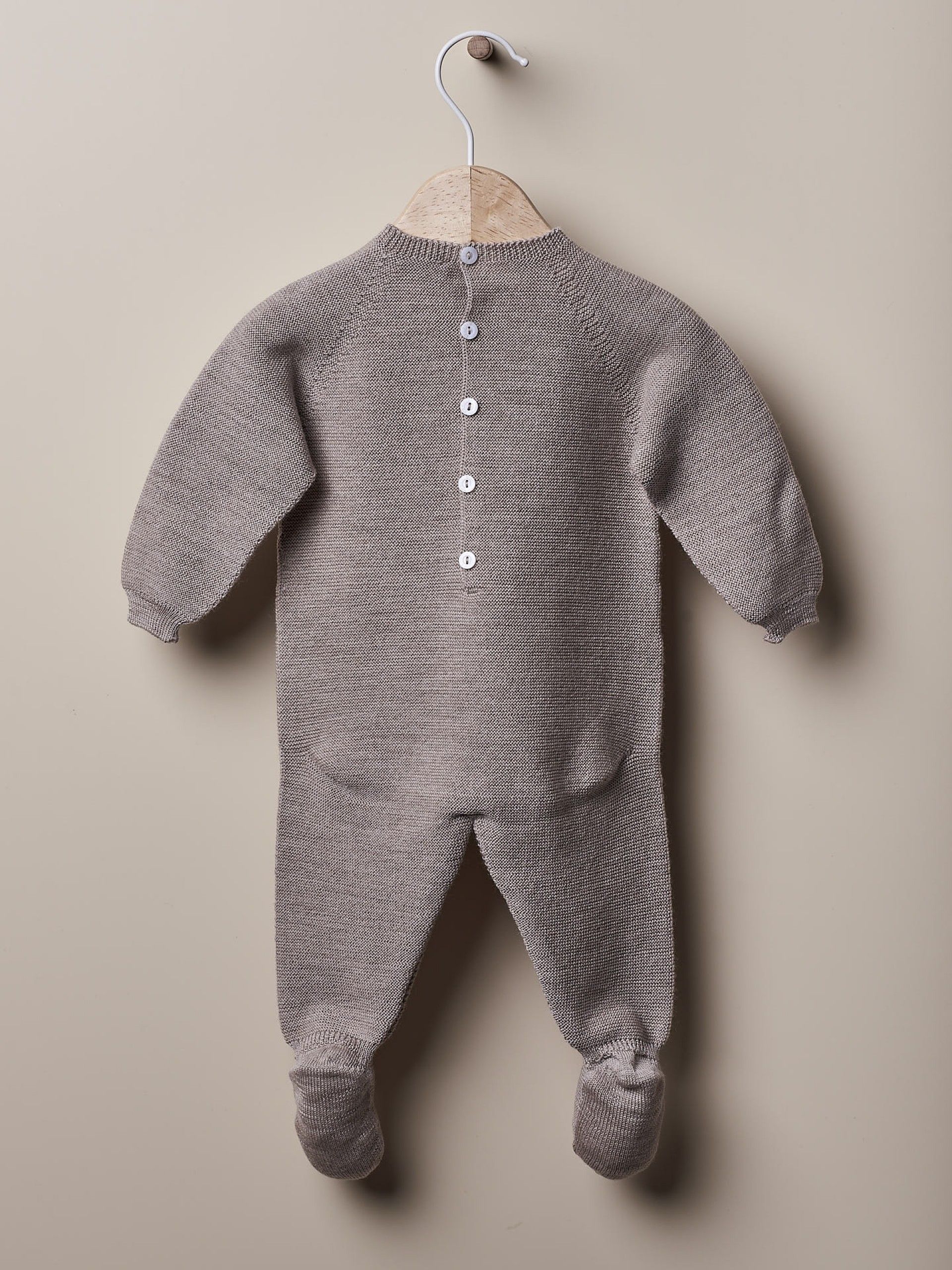 Tutina  DEAR BUNNY IN THE SNOW in lana merino extrafine con ricamo