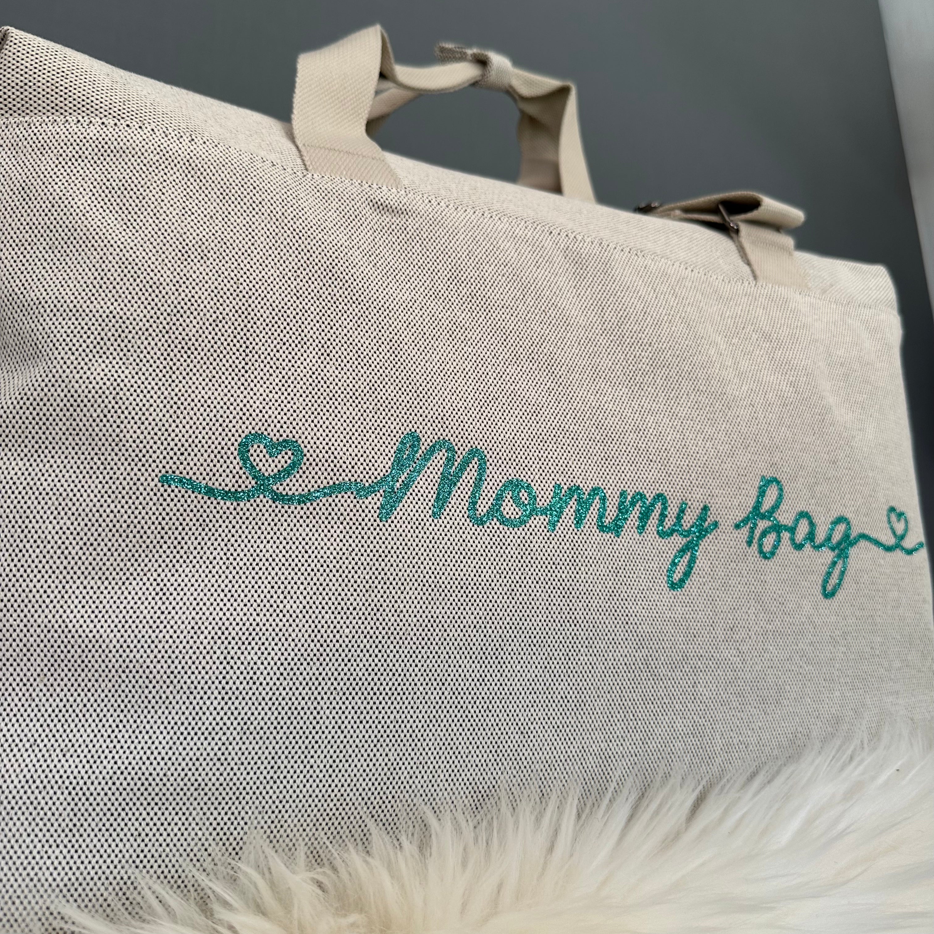 Borsone mamma, 1 borsone baby Grey e 2 Pochette con cuoricini Tiffany Glitter - Be Brave Boutique