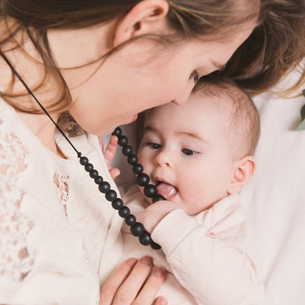 Collana allattamento,  trasporto e dentizione "Black" - Be Brave Boutique