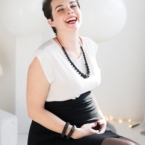 Collana allattamento,  trasporto e dentizione "Black" - Be Brave Boutique