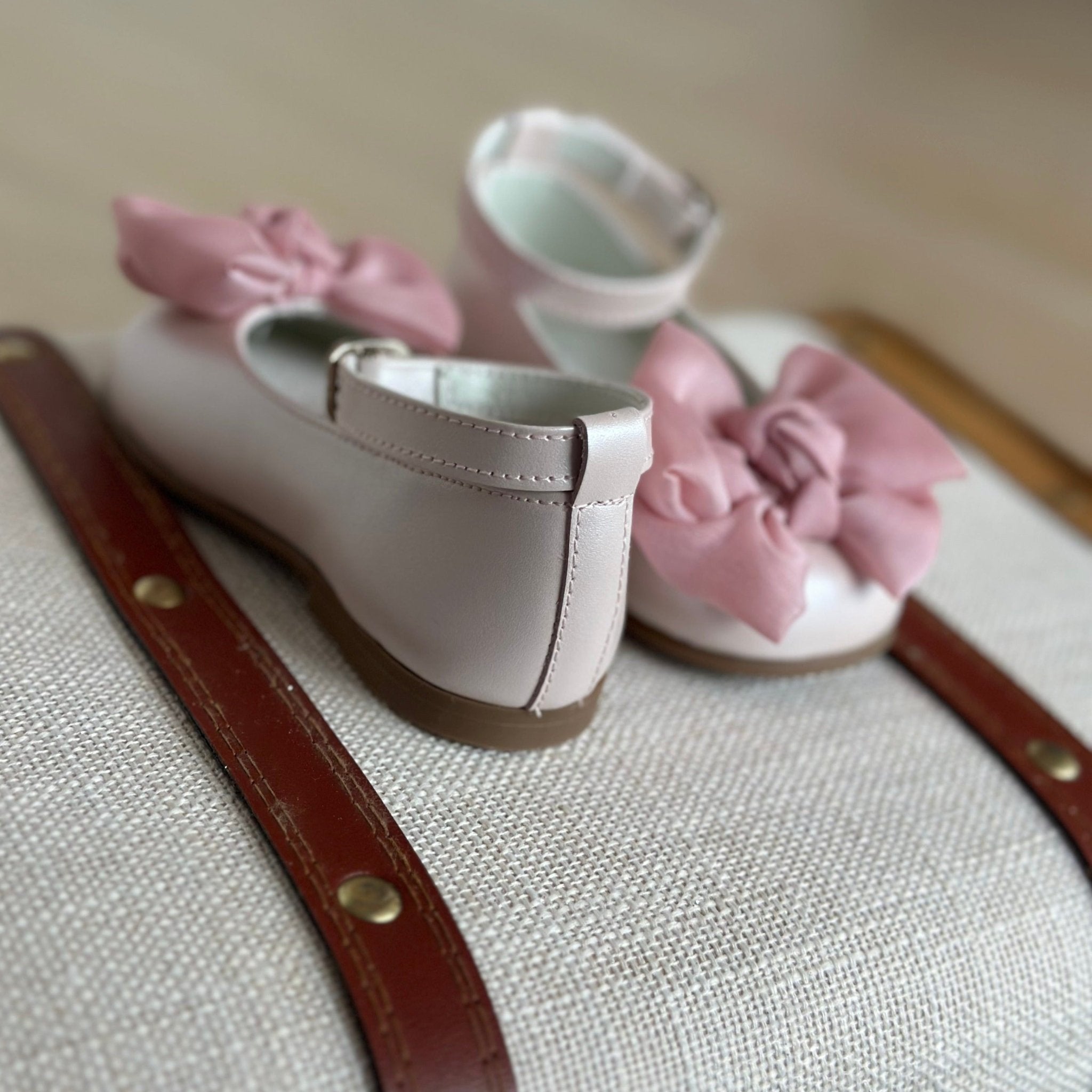 ANDANINES Ballerine Rosa chiaro eleganti con fiocco Rosa e plantare anatomico - Be Brave Boutique