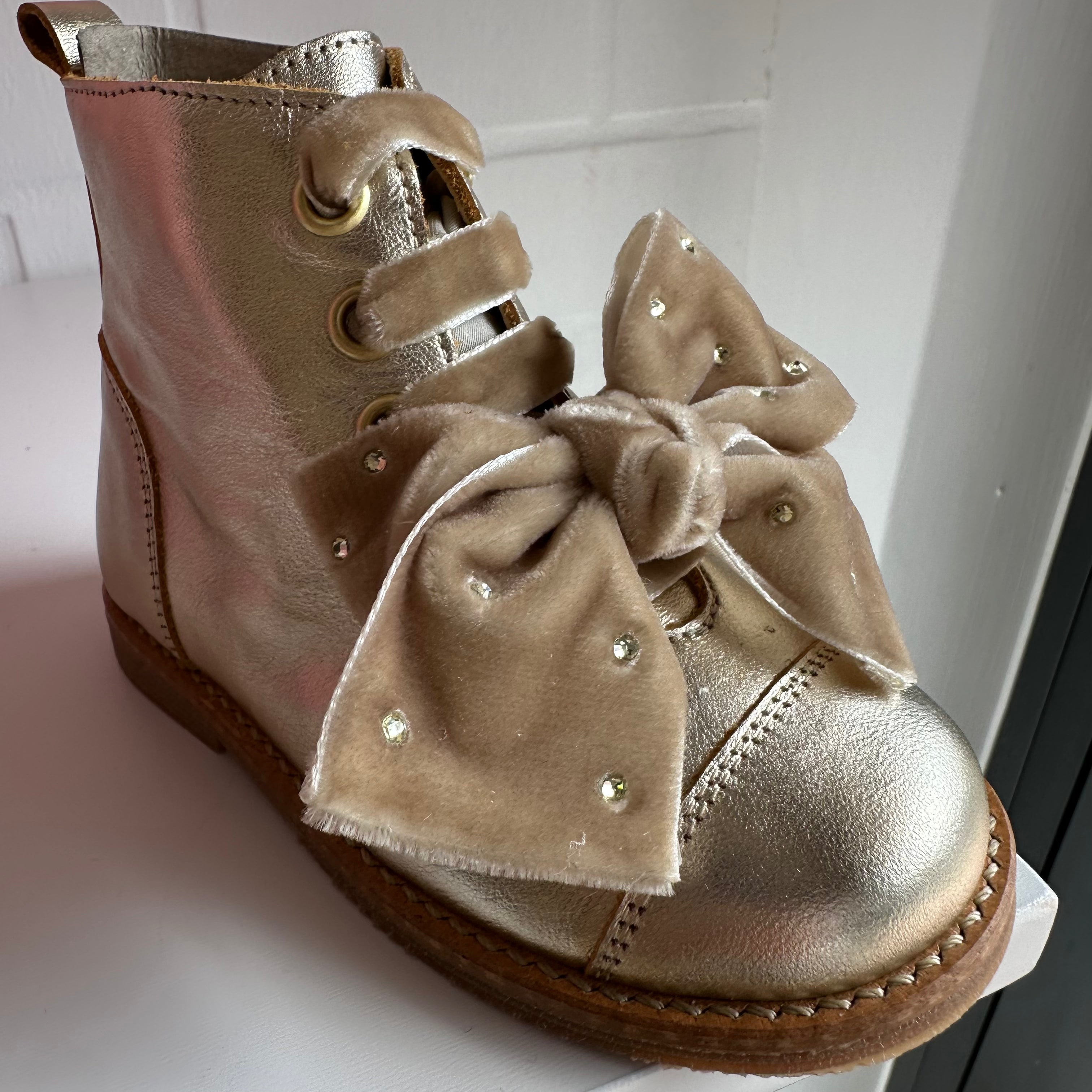 LANDANINES stivaletto in pelle  oro  Lucido con  plantare anatomico - Be Brave Boutique